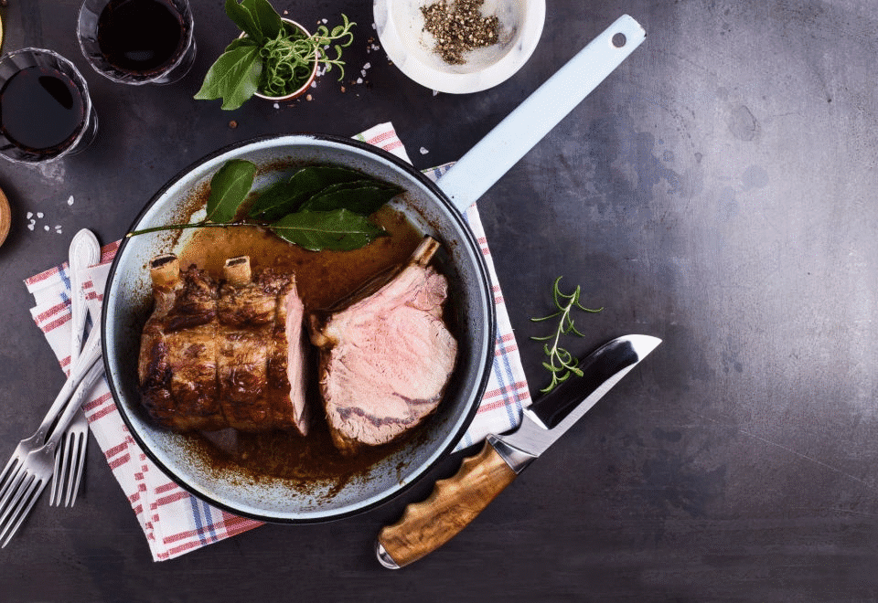 prime-rib-in-pan